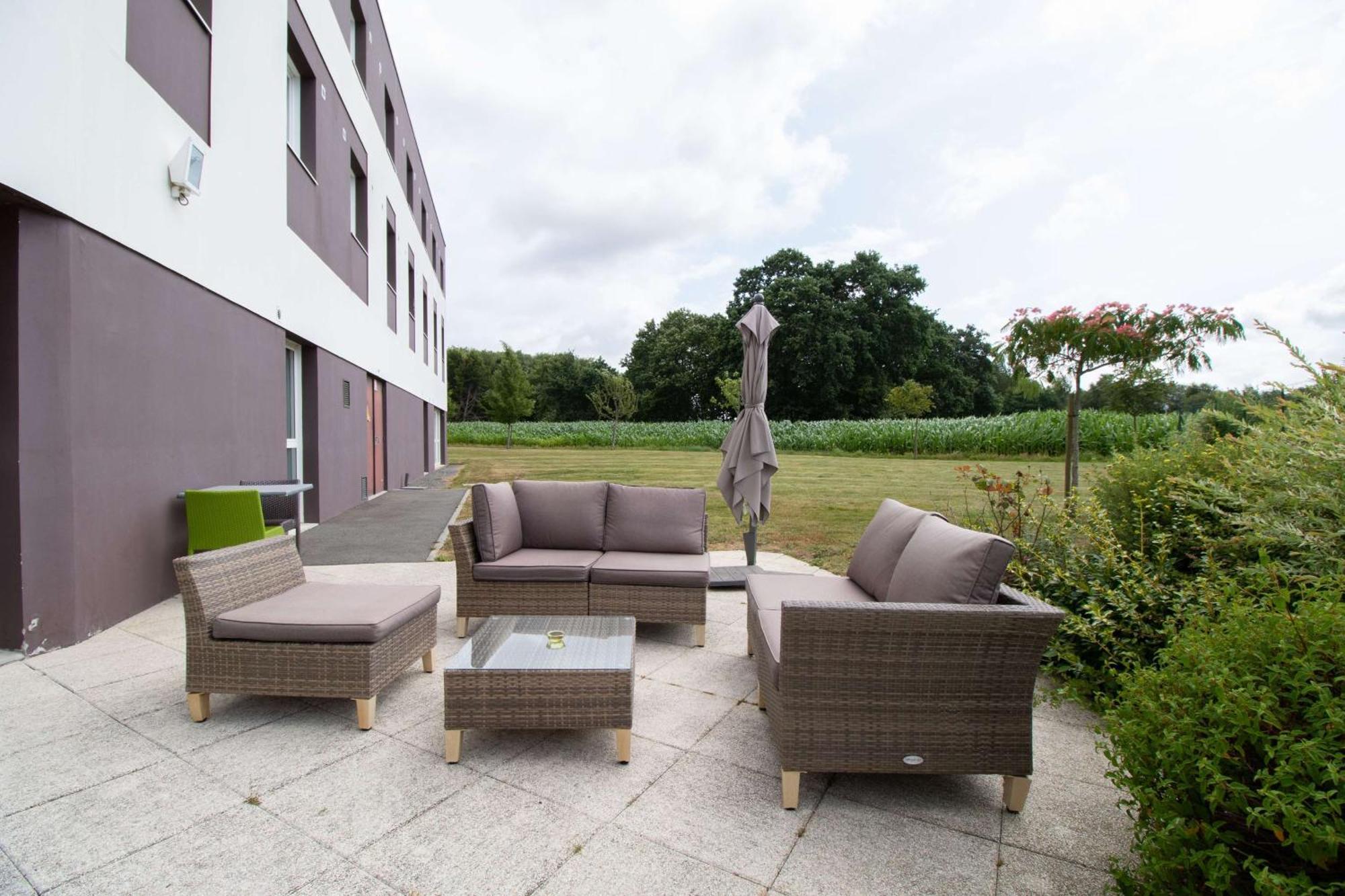 Brit Hotel Saint-Meen-Le-Grand En Broceliande Exterior photo