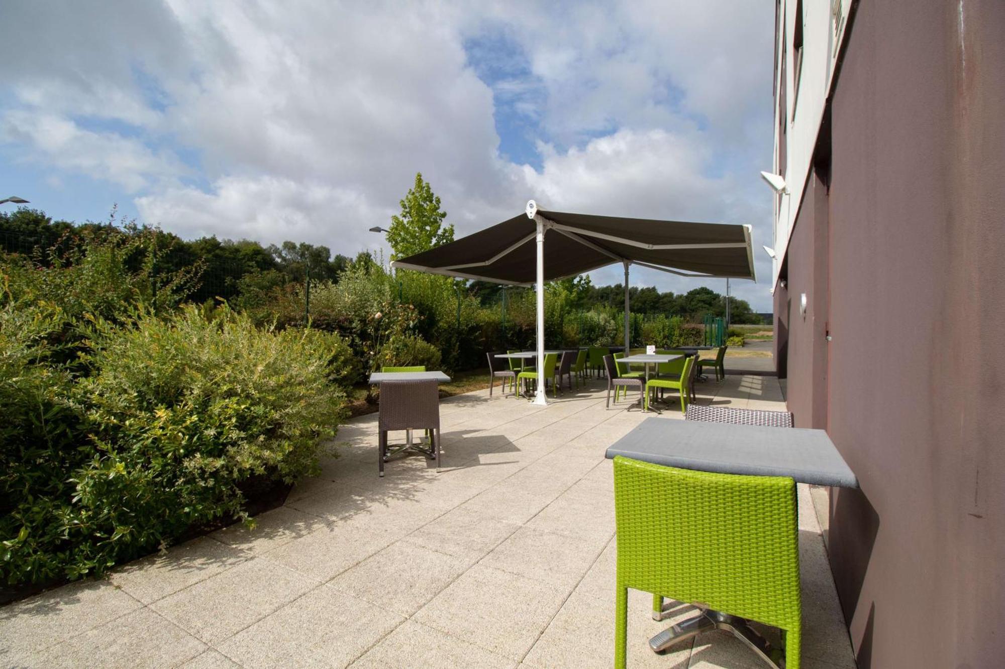 Brit Hotel Saint-Meen-Le-Grand En Broceliande Exterior photo