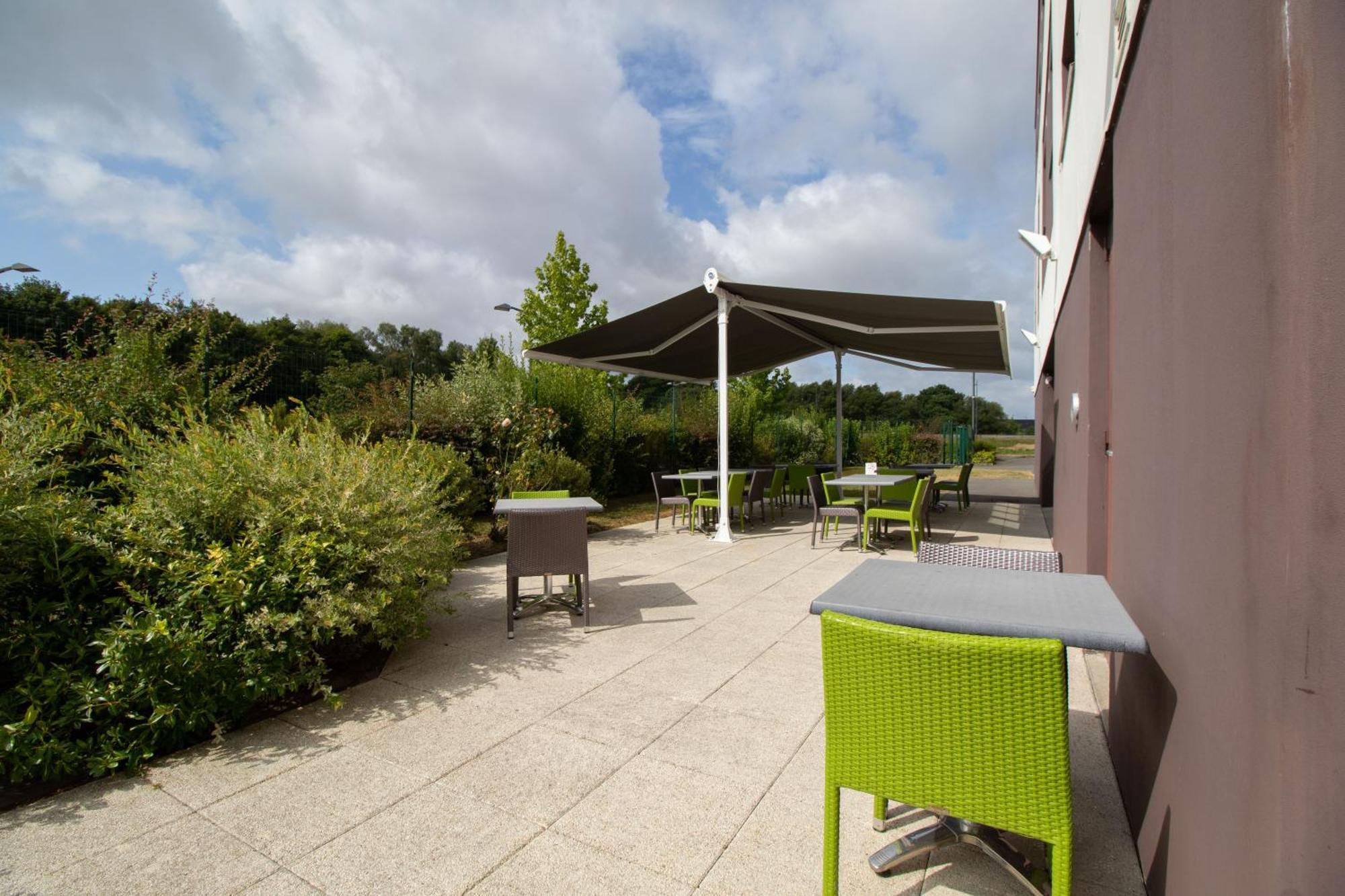 Brit Hotel Saint-Meen-Le-Grand En Broceliande Exterior photo